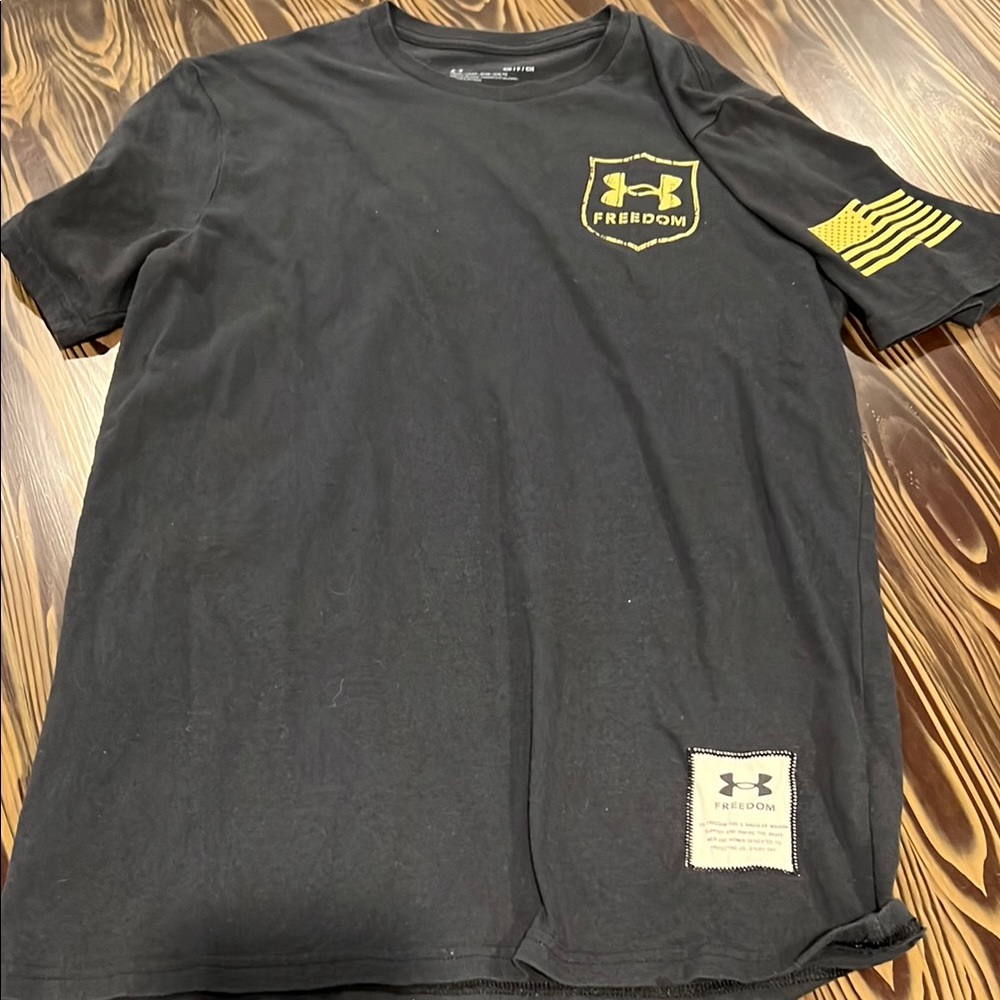Under Armour Black Short Sleeve Performance Tee